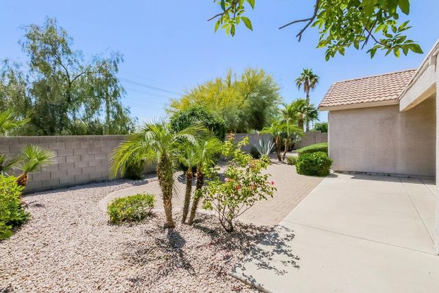 7705 E Caballero Street, Mesa, AZ 85207