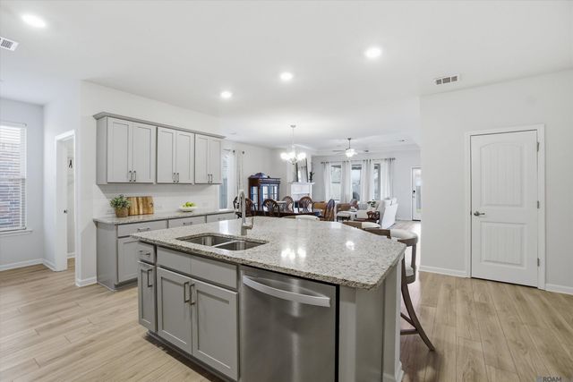 40153 Reese Ln, Prairieville, LA 70769