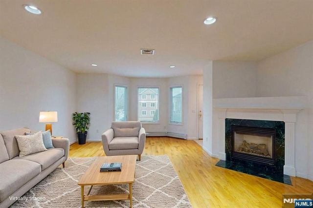 272 Highland Avenue, Palisades Park, NJ 07650