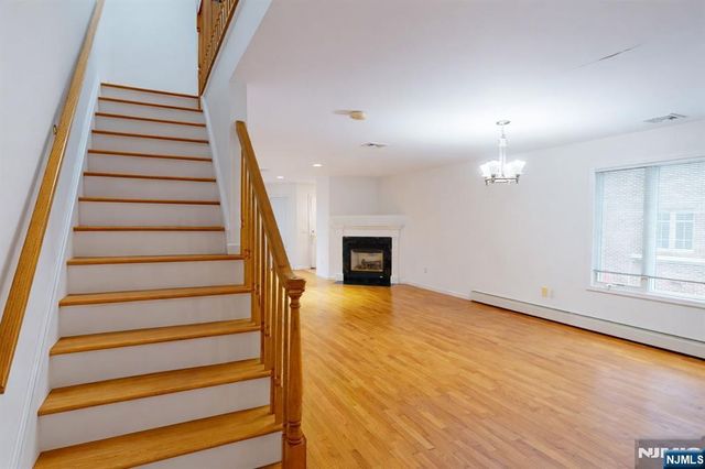 272 Highland Avenue, Palisades Park, NJ 07650