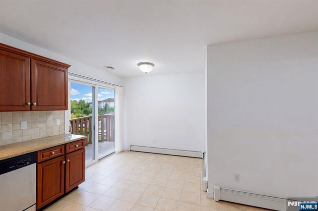 272 Highland Avenue, Palisades Park, NJ 07650