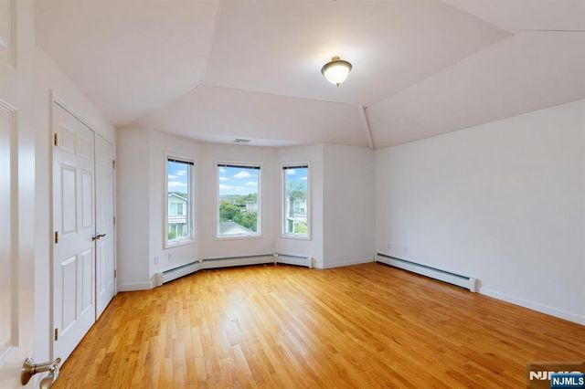 272 Highland Avenue, Palisades Park, NJ 07650