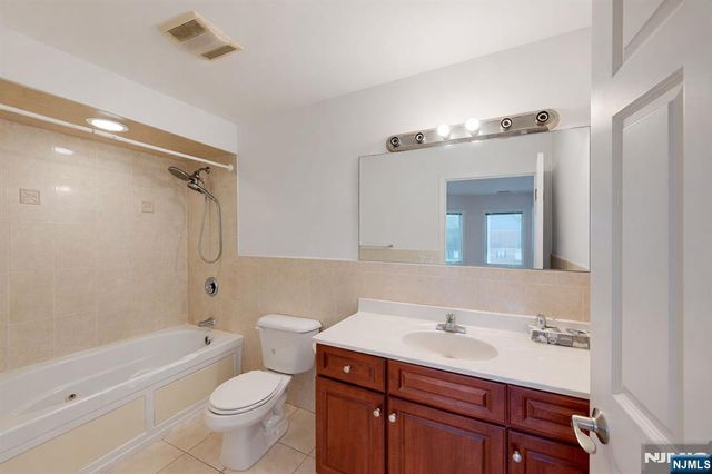 272 Highland Avenue, Palisades Park, NJ 07650