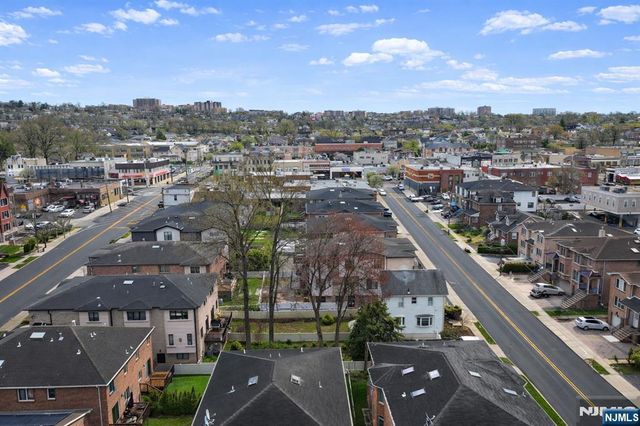 272 Highland Avenue, Palisades Park, NJ 07650