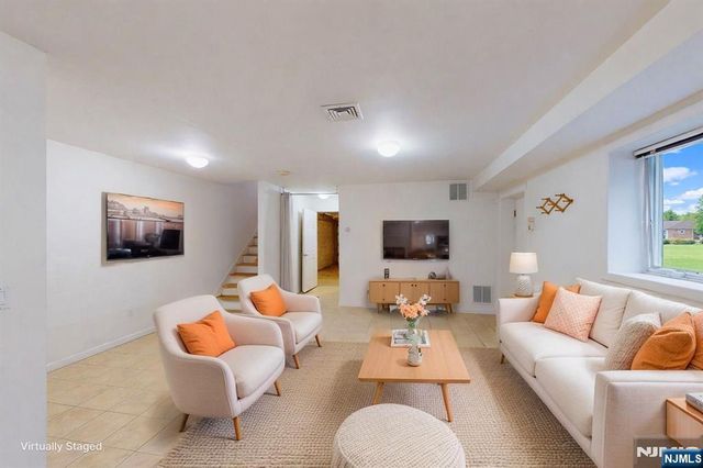 272 Highland Avenue, Palisades Park, NJ 07650