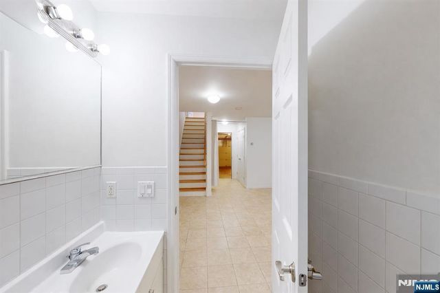 272 Highland Avenue, Palisades Park, NJ 07650