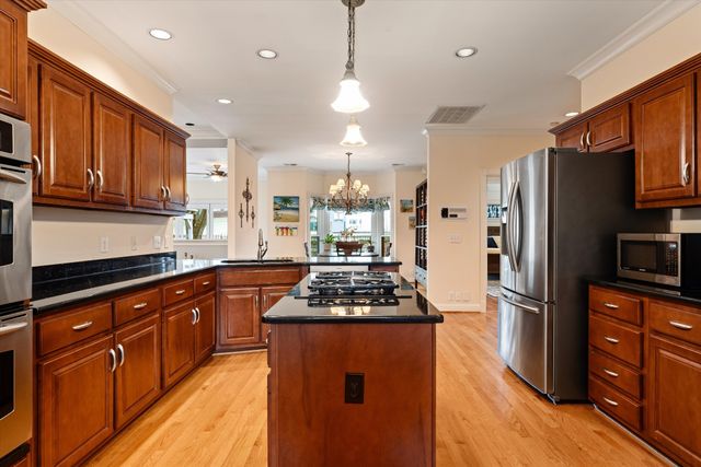 601 Ward Cir, Old Hickory, TN 37138