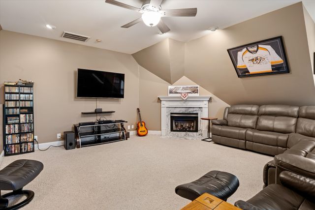 601 Ward Cir, Old Hickory, TN 37138