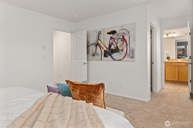 6011 29th Avenue SW, Seattle, WA 98126