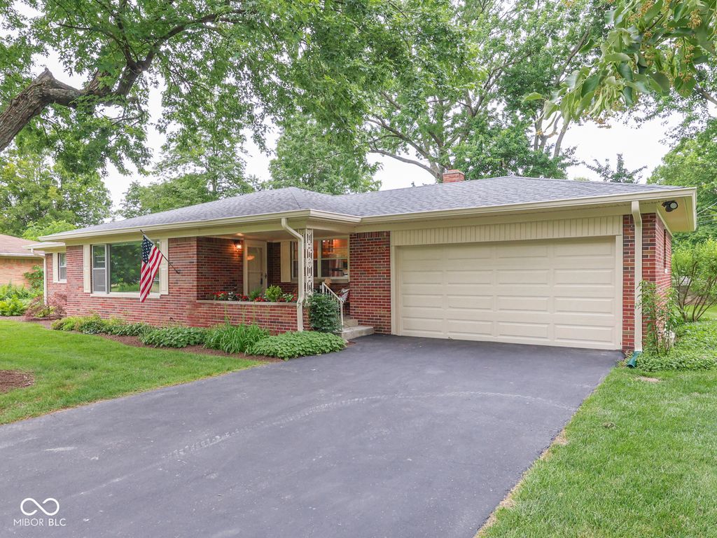 6420 Linden Drive, Indianapolis, IN 46227