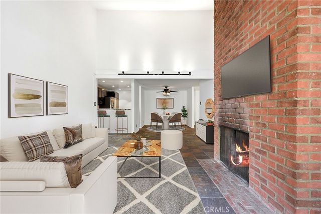 7890 E Spring Street 11E, Long Beach, CA 90815
