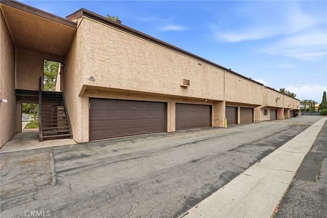 7890 E Spring Street 11E, Long Beach, CA 90815