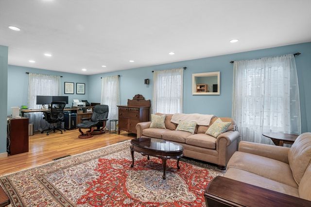 48 Mountwood Rd, Swampscott, MA 01907