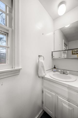 48 Mountwood Rd, Swampscott, MA 01907