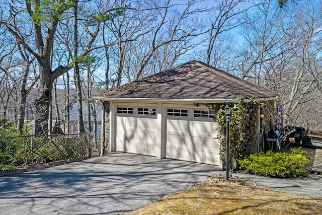 48 Mountwood Rd, Swampscott, MA 01907