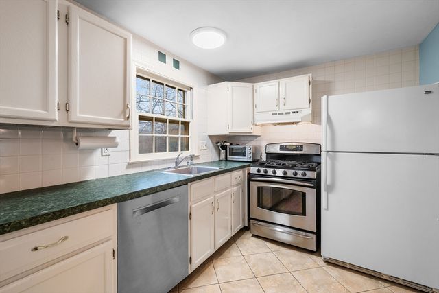 48 Mountwood Rd, Swampscott, MA 01907