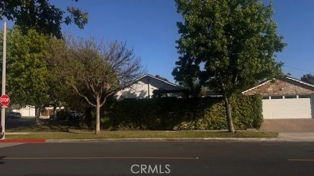 11841 Montecito, Los Alamitos, CA 90720
