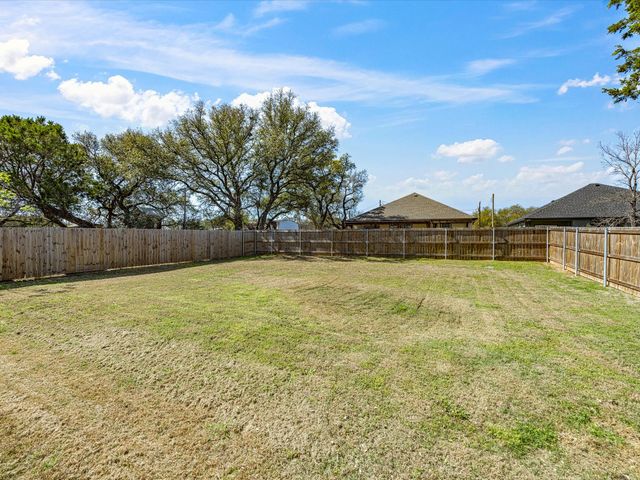3039 Steepleridge Circle, Granbury, TX 76048