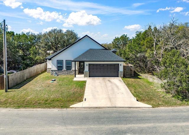 3039 Steepleridge Circle, Granbury, TX 76048