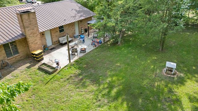 109 Heights Park Dr, Longview, TX 75601