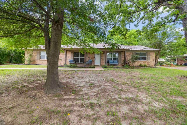 109 Heights Park Dr, Longview, TX 75601