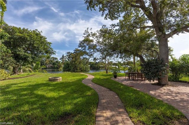 1354 Rordon AVE, Naples, FL 34103