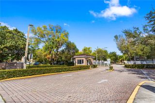 8501 NW 8th St 106, Miami, FL 33126