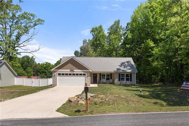 147 Lambeth Road, Thomasville, NC 27360