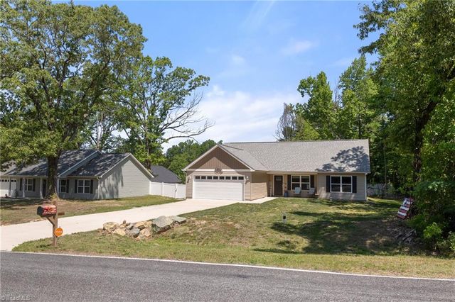147 Lambeth Road, Thomasville, NC 27360