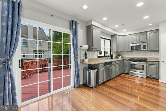 7024 FIELDHURST CT, Alexandria, VA 22315