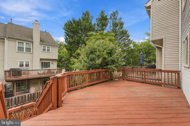 7024 FIELDHURST CT, Alexandria, VA 22315