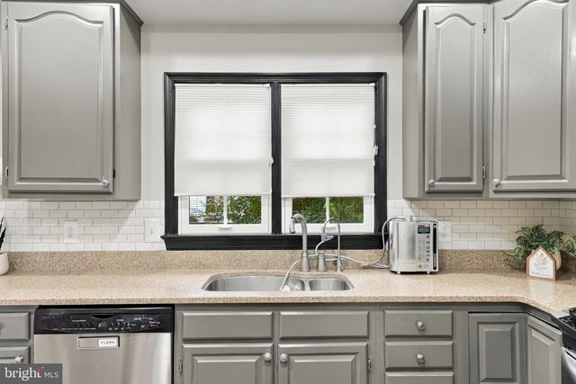 7024 FIELDHURST CT, Alexandria, VA 22315
