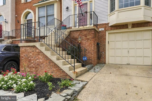 7024 FIELDHURST CT, Alexandria, VA 22315