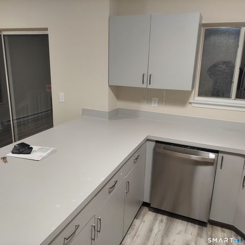 925 Oronoke Road 100B, Waterbury, CT 06708