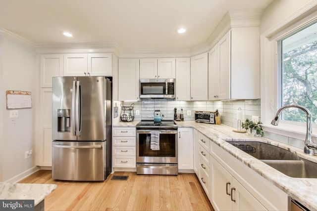 1272 MAYO RIDGE RD, Edgewater, MD 21037