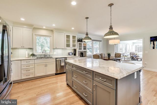 1272 MAYO RIDGE RD, Edgewater, MD 21037