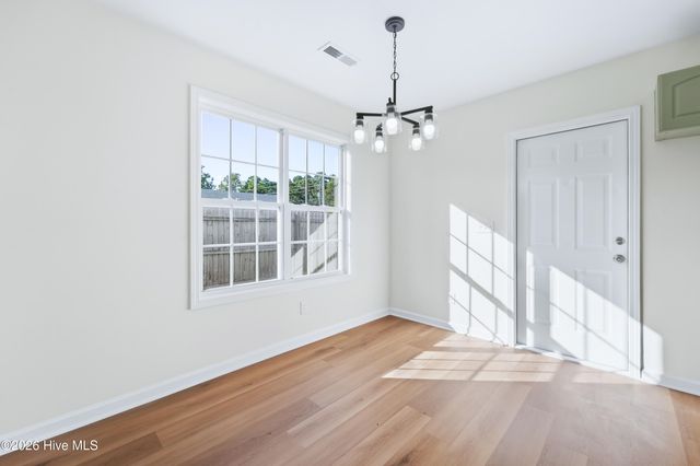 20 S Shelby Road, Southport, NC 28461