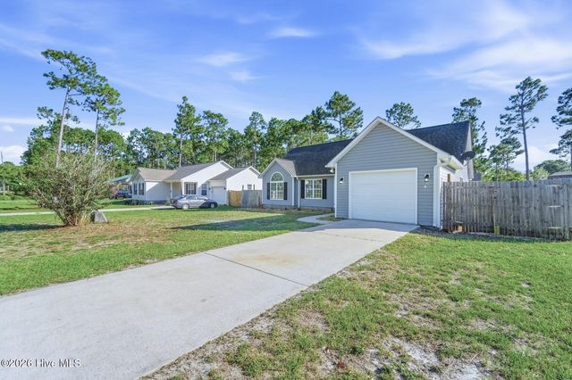 20 S Shelby Road, Southport, NC 28461