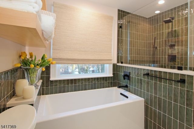 341 Essex Ave, Bloomfield Twp., NJ 07003