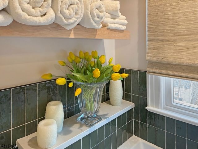 341 Essex Ave, Bloomfield Twp., NJ 07003