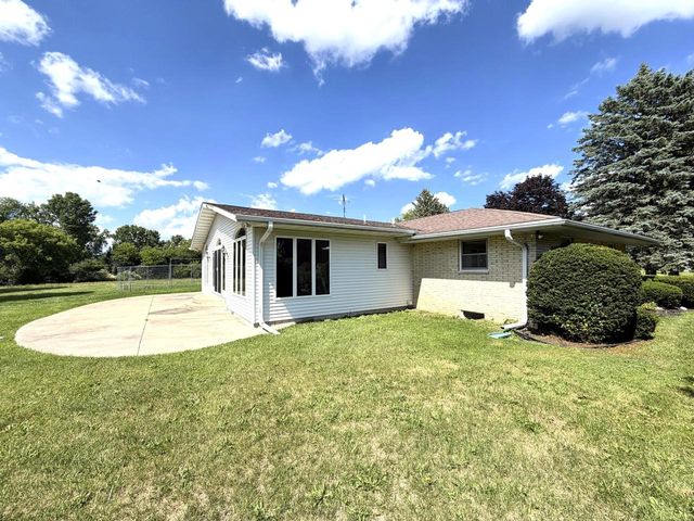 9622 296th AVENUE, Salem, WI 53168