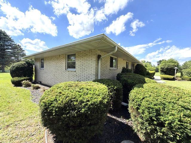 9622 296th AVENUE, Salem, WI 53168