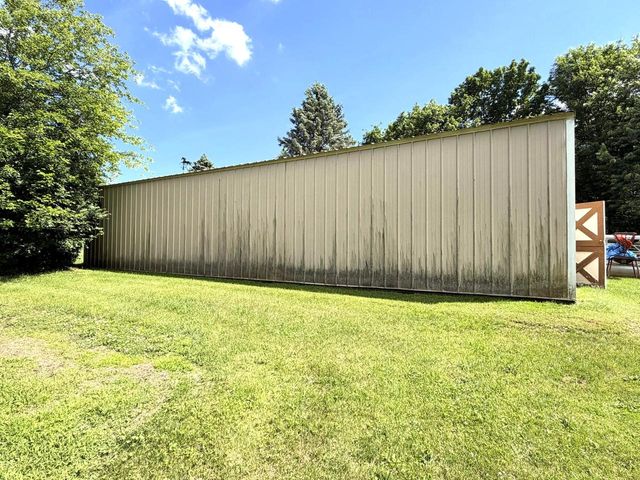 9622 296th AVENUE, Salem, WI 53168