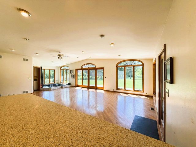 9622 296th AVENUE, Salem, WI 53168