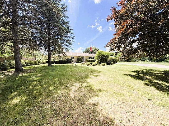 9622 296th AVENUE, Salem, WI 53168