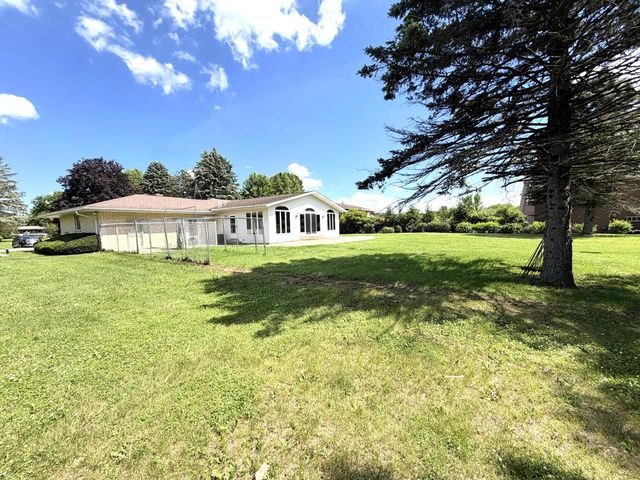 9622 296th AVENUE, Salem, WI 53168