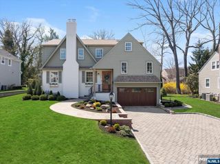 388 Beveridge Road, Ridgewood, NJ 07450