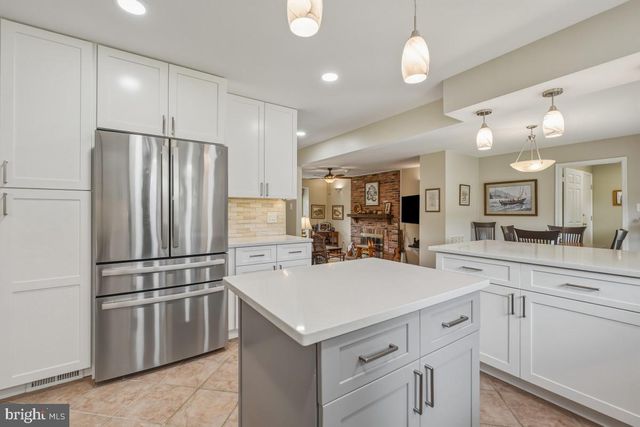 19914 SILVERFIELD DR, Montgomery Village, MD 20886