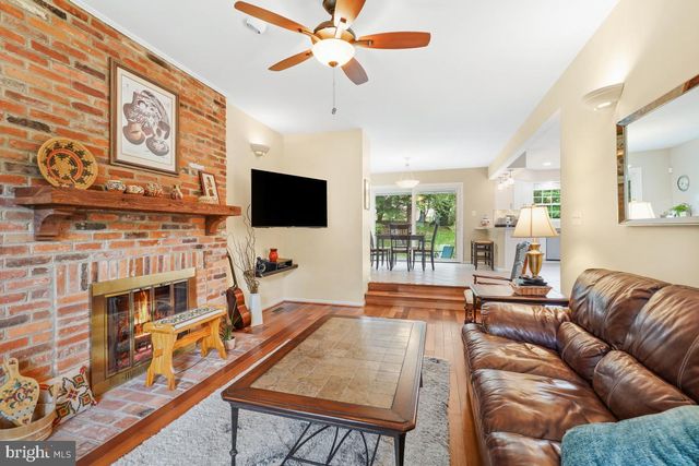 19914 SILVERFIELD DR, Montgomery Village, MD 20886
