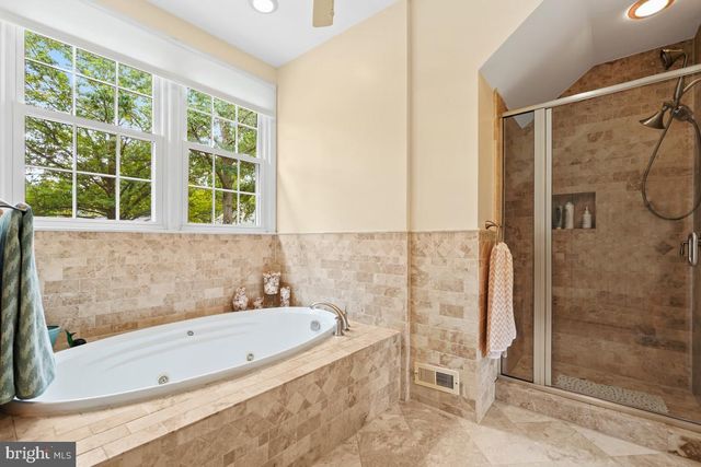 19914 SILVERFIELD DR, Montgomery Village, MD 20886